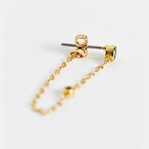 With Bling Exclusive semi-precious emerald chain earring in gold plate